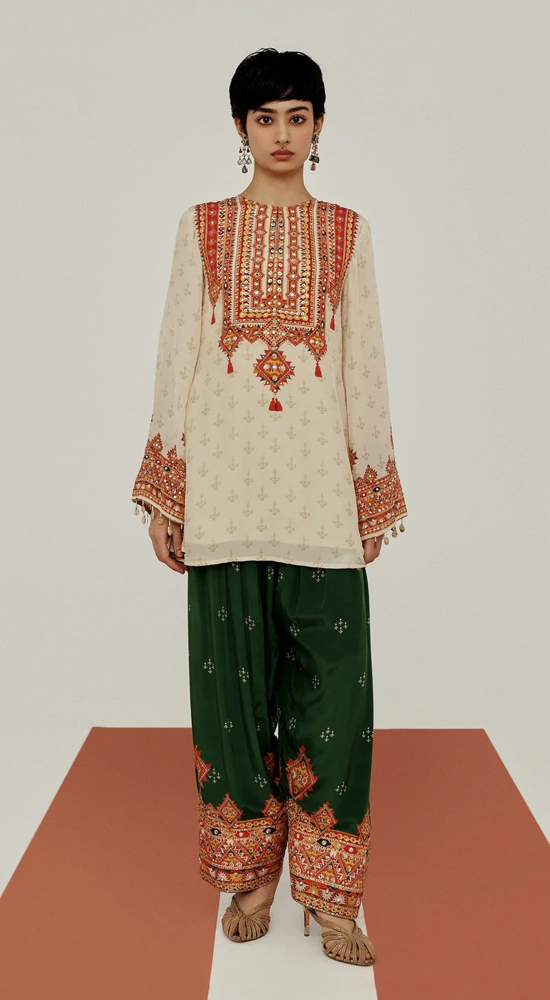 THE PEARL & EMERALD MOSAIC SET